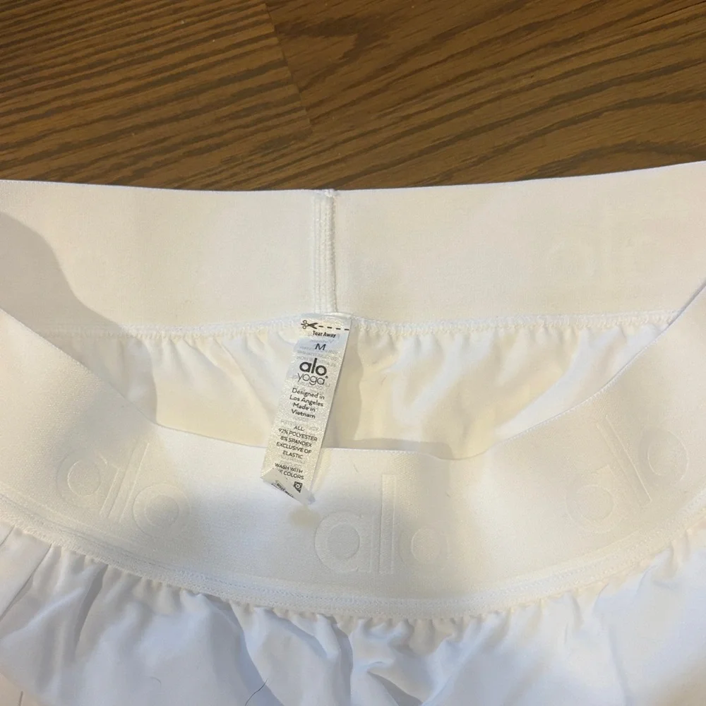 ALO Yoga White Pleated Skirt NWOT
